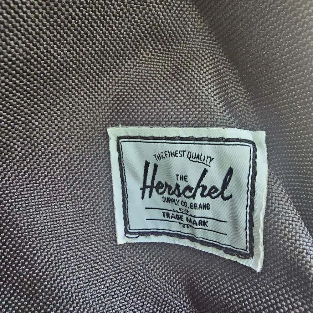 Herschel Supply Co. pre owned
